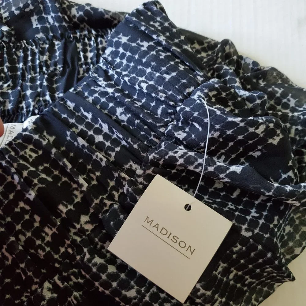 Madison Easy Flow Skirt NWT